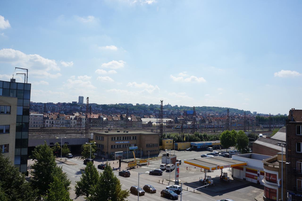 Es Hostel Midi Saint-Gilles Luaran gambar